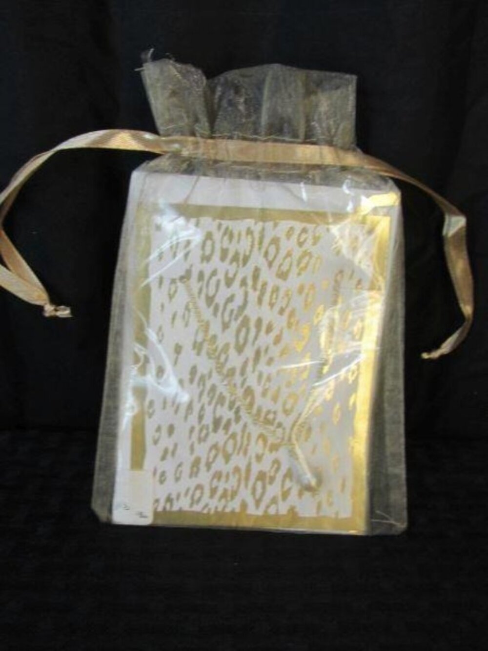 Chicos Faux Pearl Pendant Gold Tone Chain Gift Card Bag New 16" Necklace Gift - Picture 5 of 9